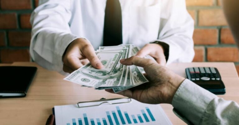 Licensed Money Lenders in Singapore: A Comprehensive Guide